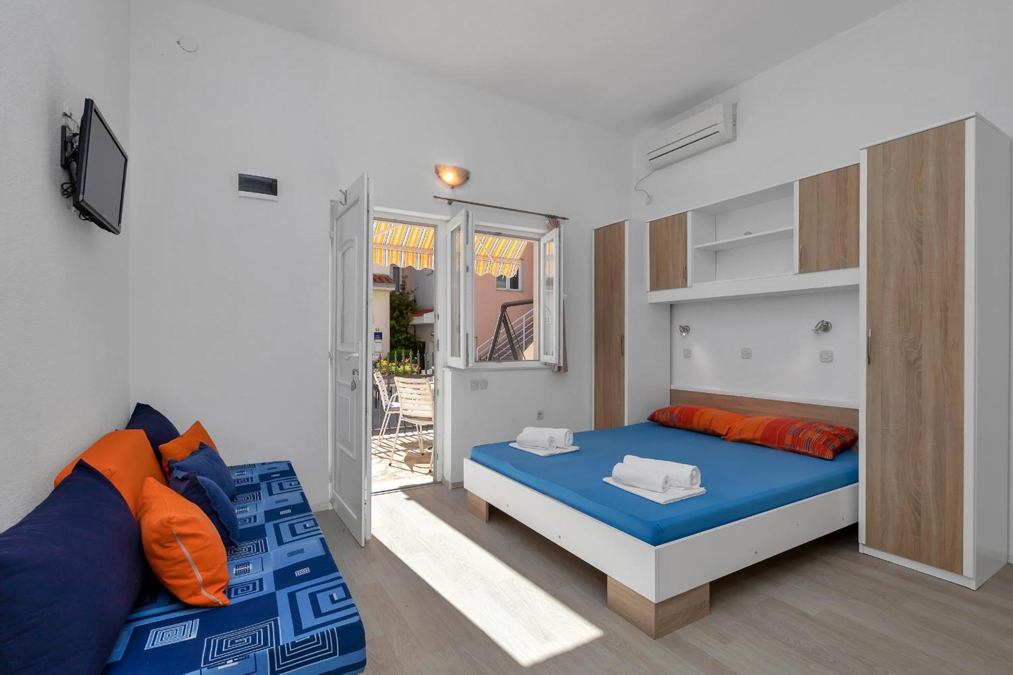 Apartments Ferdo Zivogosce Room photo