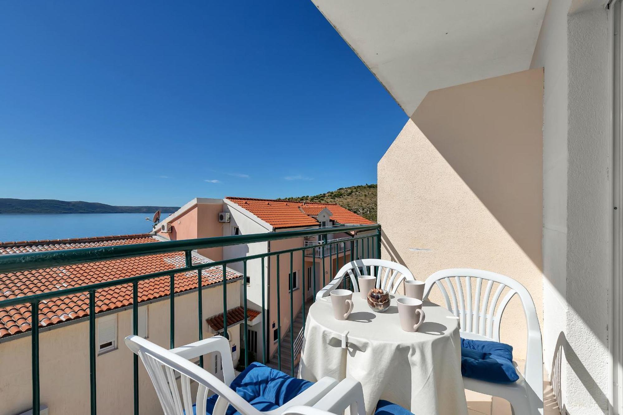 Apartments Ferdo Zivogosce Room photo